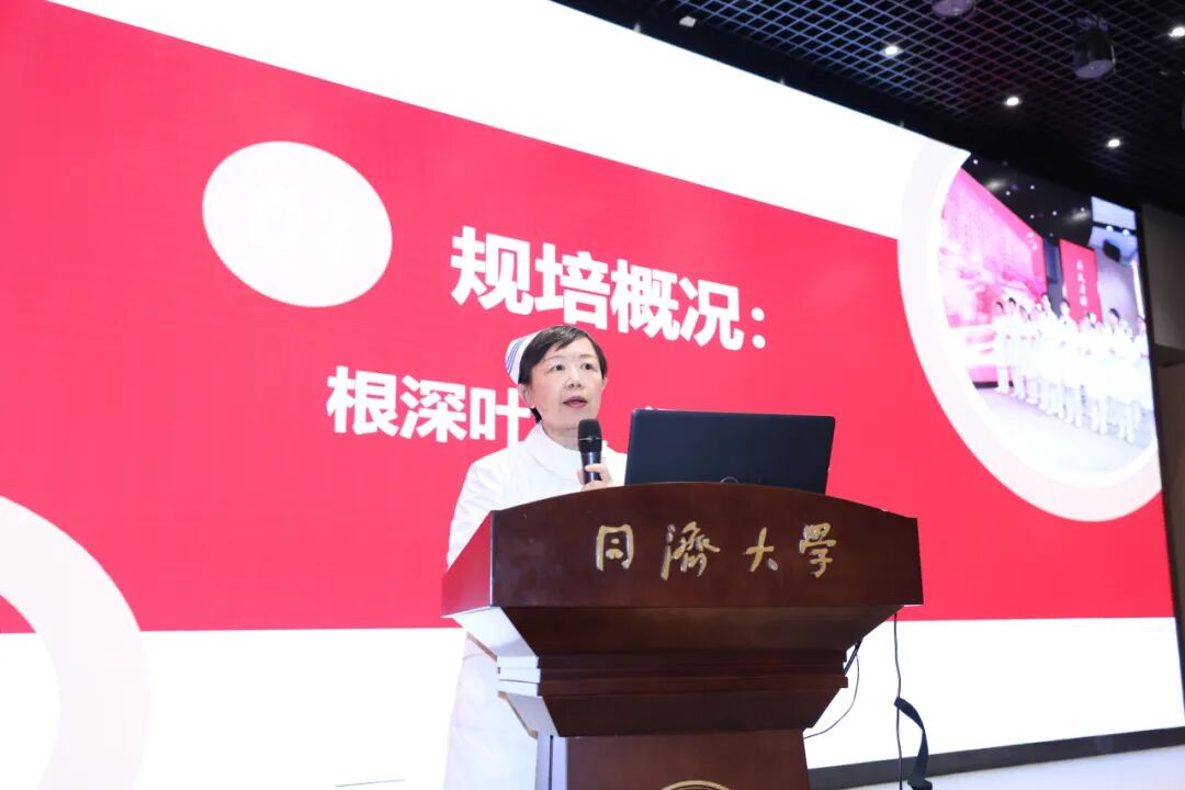 从新手到能手：上海天佑医院48名规培护士结业，新一轮培训同步启动