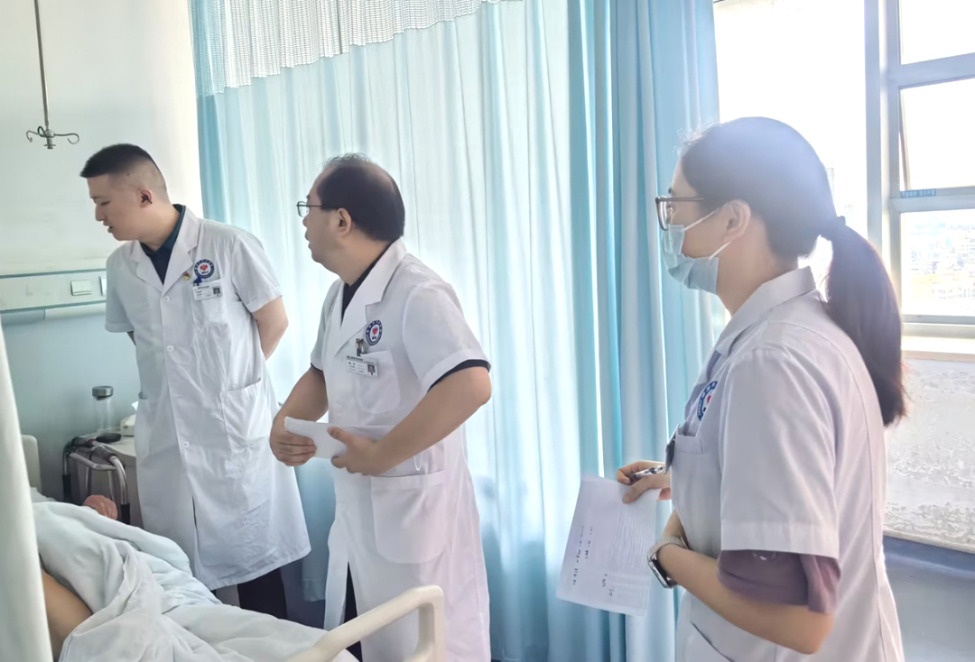 【医院动态】全周期管理脆性骨折 绵阳市中心医院成立FLS骨折联络服务联盟
