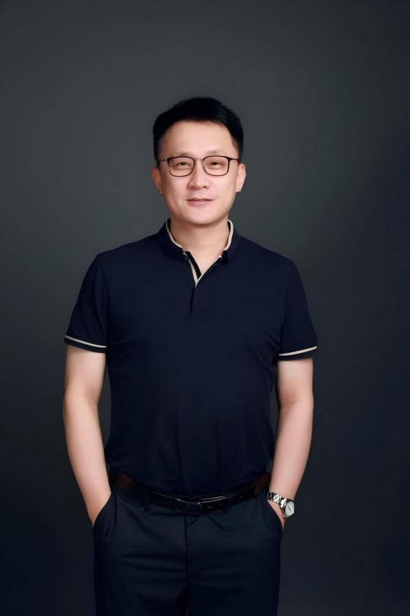 【名师领航】彭鹏:创新为擎,智影育人——医工融合路上的探路者