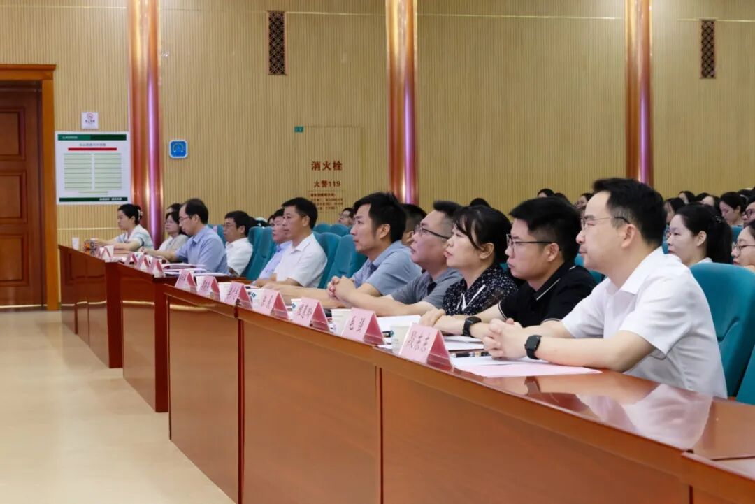 破茧成蝶展风采,笃行不怠向未来——荆门市中心医院“我与岗位共成长”交流展示活动成功举办
