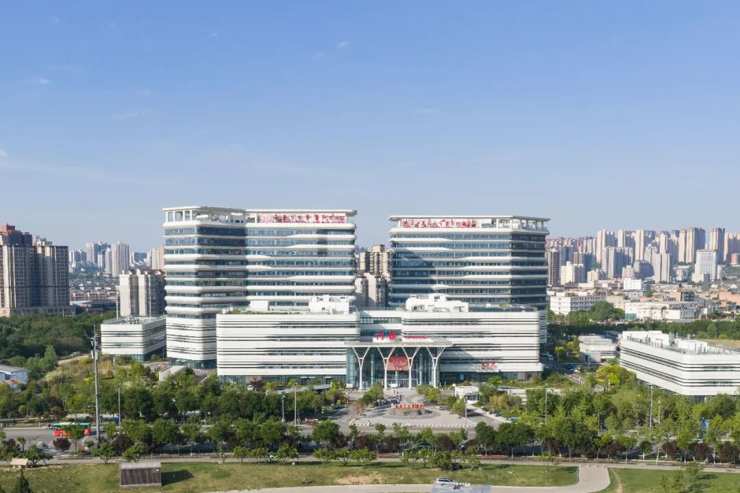 丨南院区丨秋日里的第一份“医”靠:南院区的保温箱,装满了最暖的医者仁心