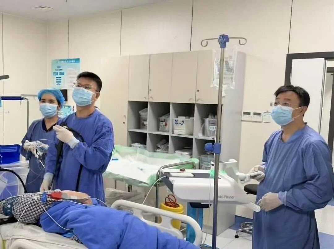 从“一把刀”到“五重器” ——淮安市一院机器人辅助手术技术矩阵，开启精准医疗新纪元