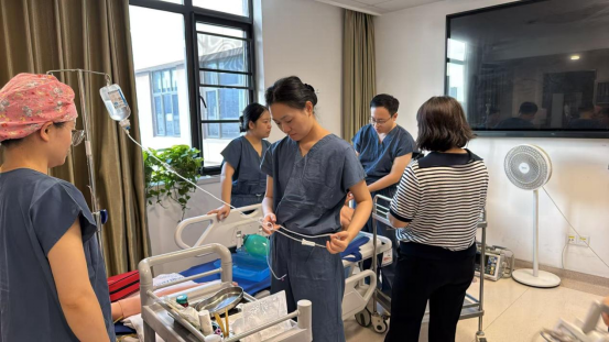 我院急诊团队斩获华润健康第四届润心核心技能大赛专业组二等奖
