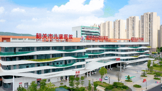 粤北首例！韶妇幼为超早产儿置入全球最细1.0Fr PICC导管→