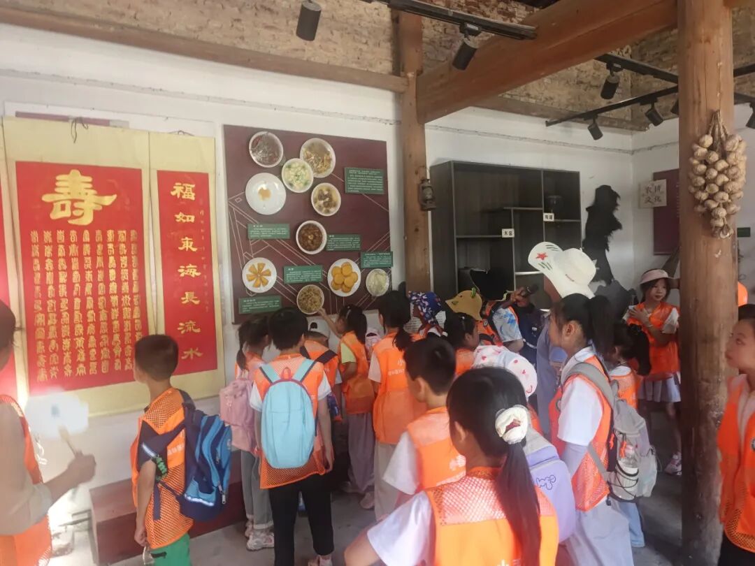 沉浸式探洞+探秘古村！二附院萌娃的夏日研学太精彩
