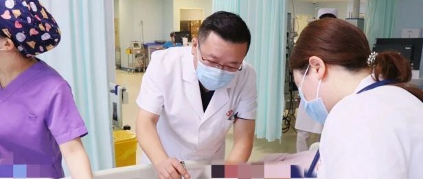 老人室外劳作体温飙至40.5℃，ICU抢救20天才脱险