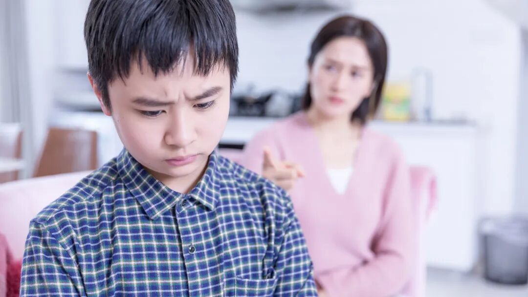 因为手机，你和孩子闹成啥样了？破解根源在这里
