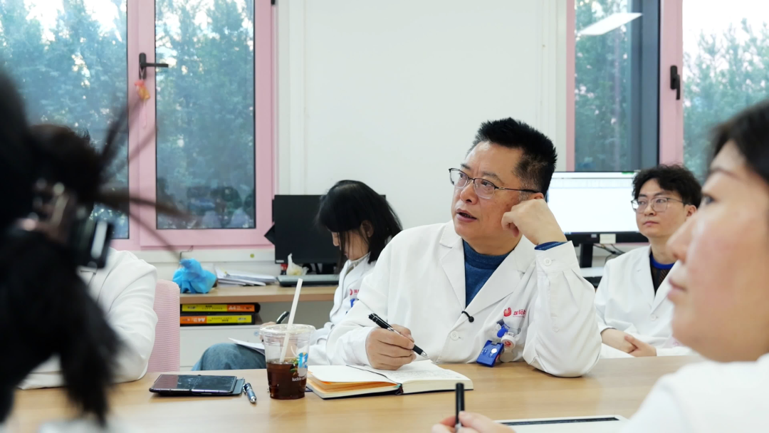 【医疗叙事】从烽火边疆到军垦热土——放疗专家陆军主任的石河子“初心”之旅