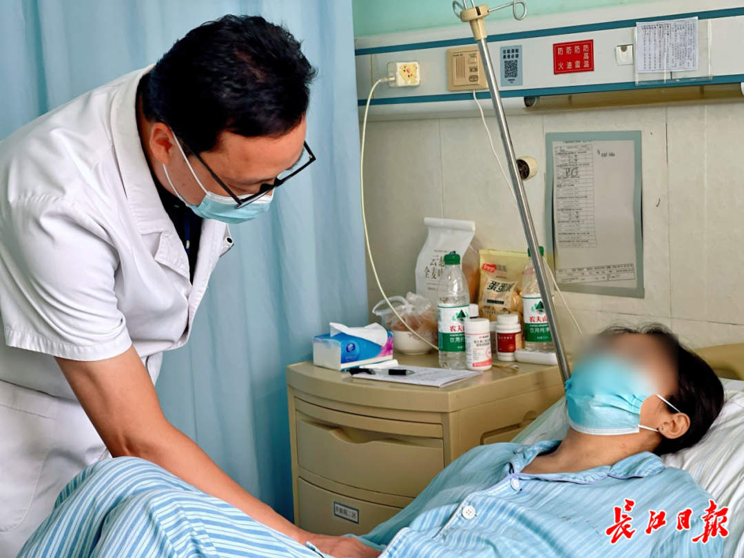 突破禁区完成跨血型肾移植,母女俩在中南医院相拥而泣