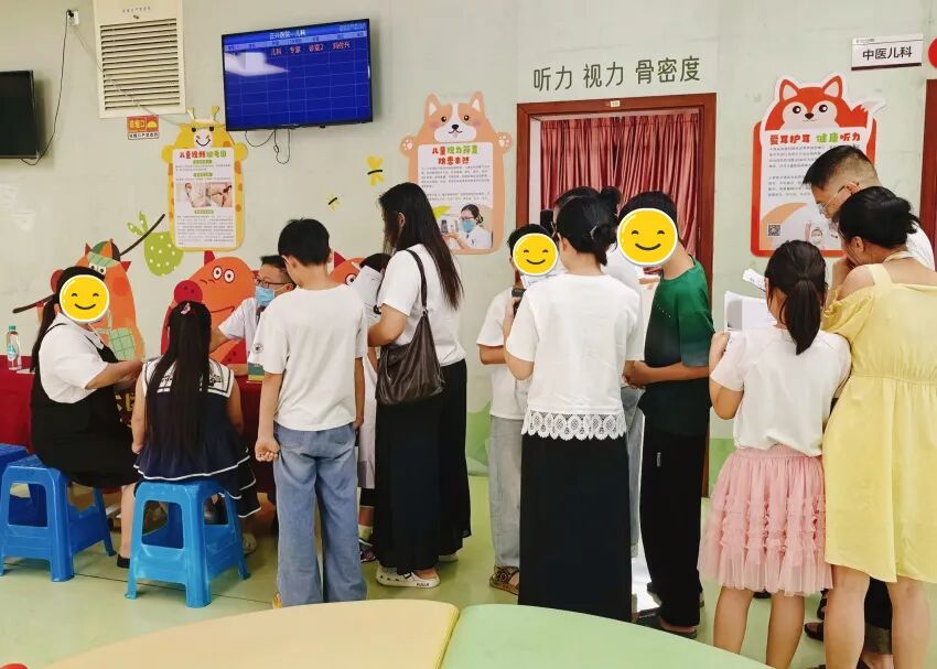人从众！60余组家庭纷至沓来，只为这份“医靠”→
