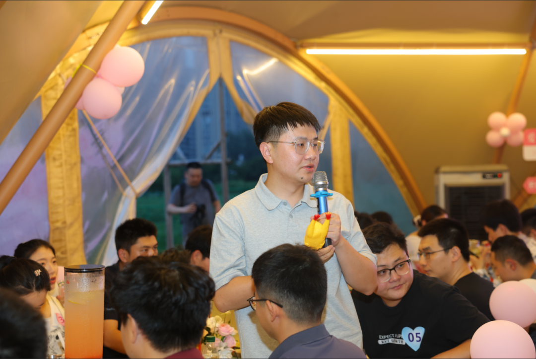 undefined 篝火配星空 甜度超标! “淮工有约、缘来是你” 七夕联谊浪漫收官