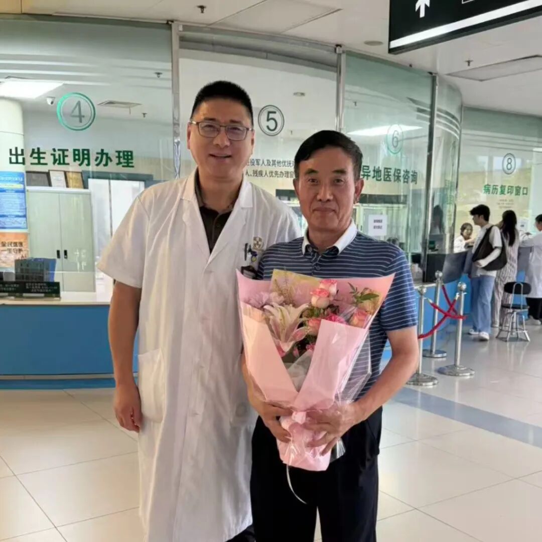 追光的人,终会光芒万丈!今天,把头条留给“生命守护者”