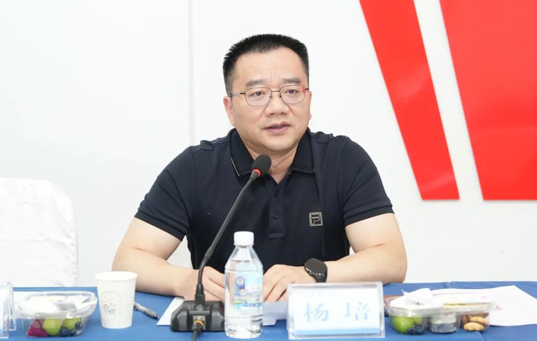 十四年温情延续 我院举办职工子女上大学欢送会