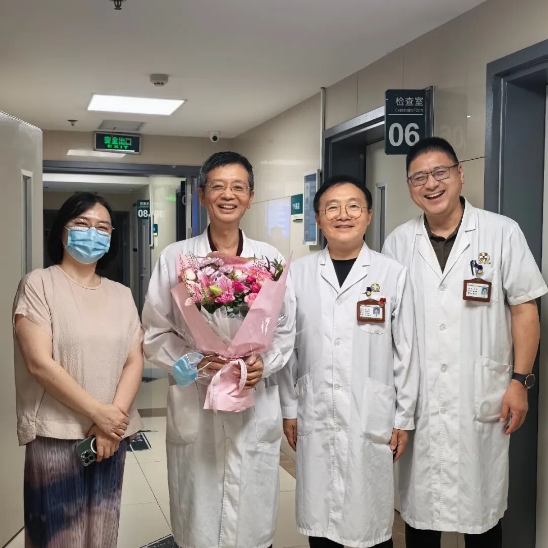 追光的人,终会光芒万丈!今天,把头条留给“生命守护者”