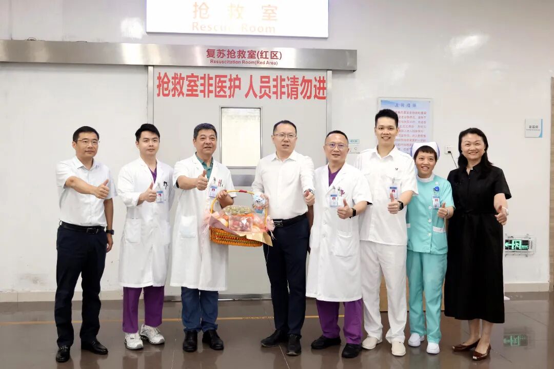 undefined 医心向光,照见初心——我院举行2026年中国医师节系列活动
