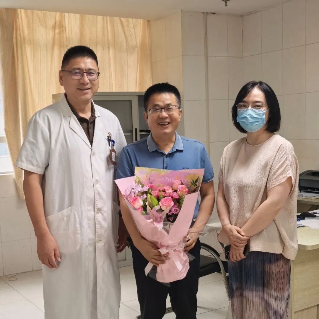 追光的人,终会光芒万丈!今天,把头条留给“生命守护者”