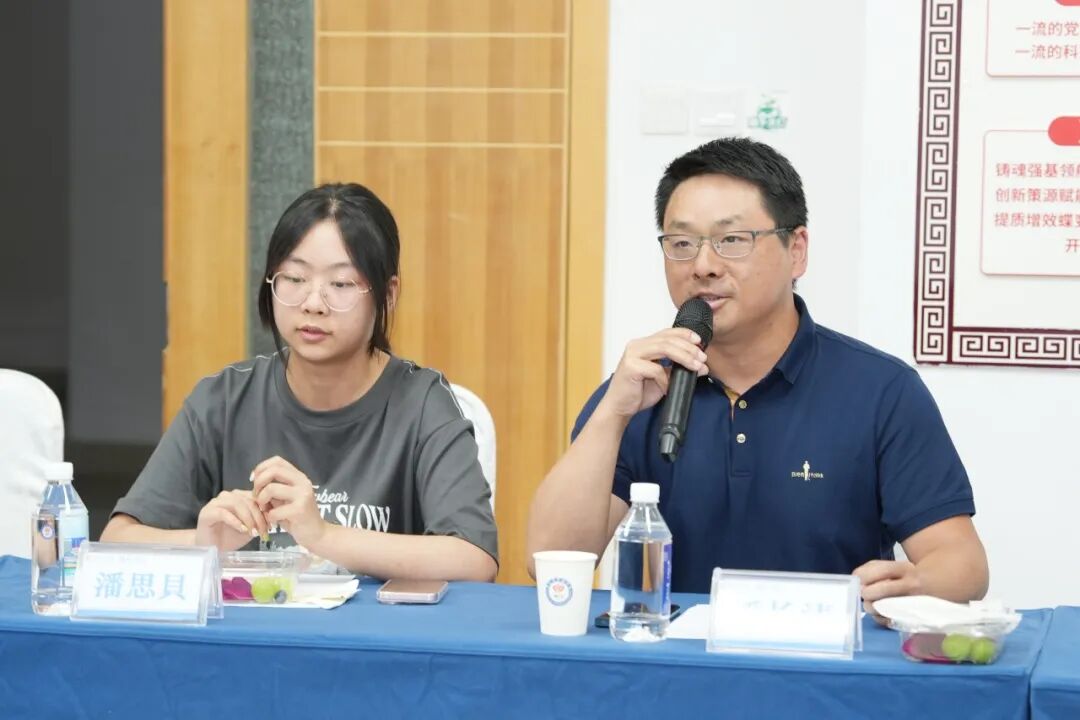 十四年温情延续 我院举办职工子女上大学欢送会