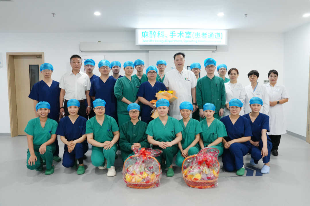 铸魂强基 德高技精｜广西自贸区医院开展医师节慰问活动