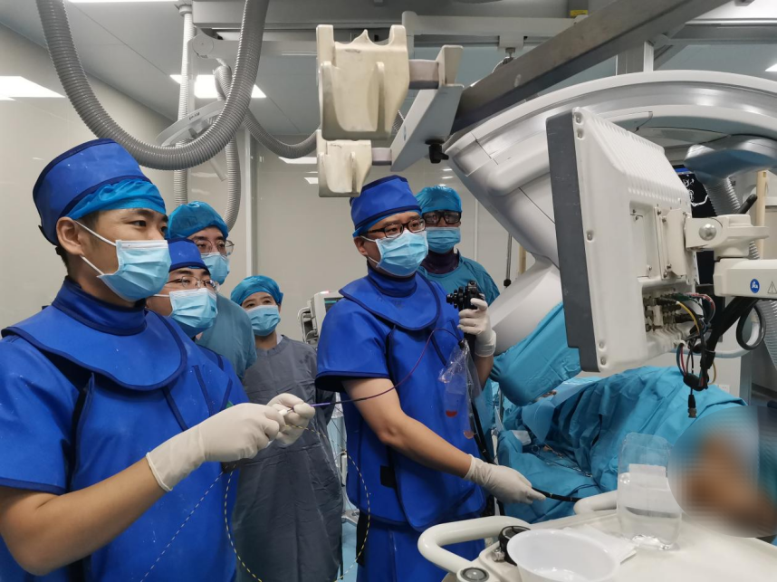 省医·瞬间：光影里的温度与力量