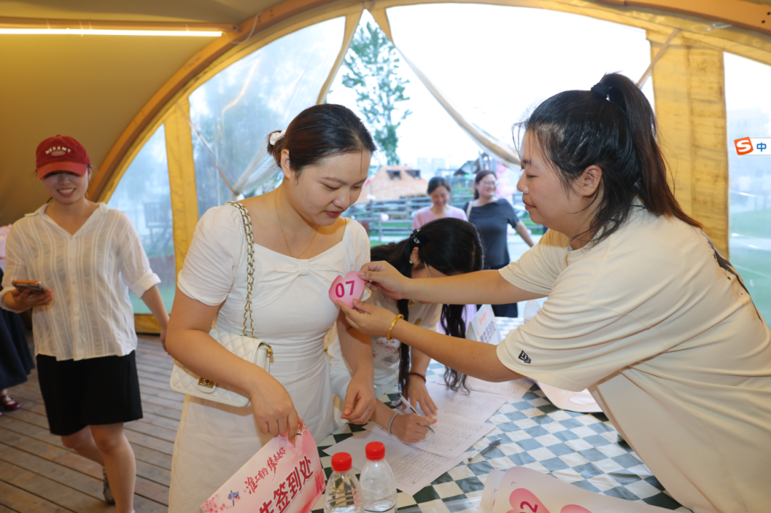 篝火配星空 甜度超标! “淮工有约、缘来是你” 七夕联谊浪漫收官