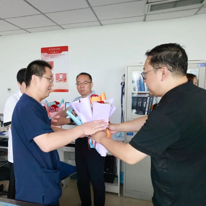 北大医疗海洋石油医院举行2026年医师节系列庆祝活动