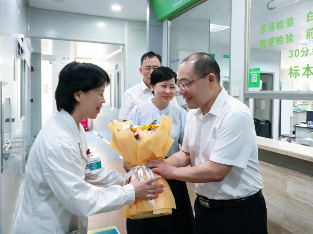铸魂强基 德高技精——我院开展庆祝第九届中国医师节系列活动