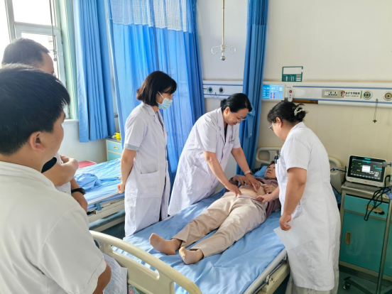 省级妇瘤专家来院“传经送宝”，助力我院肿瘤诊疗再上新台阶！