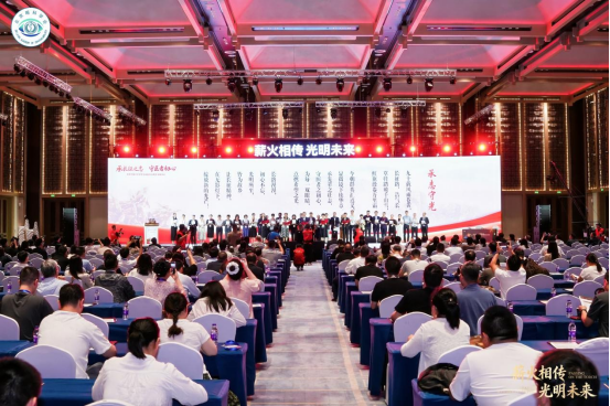 遵义星火映睛彩,光明征途续荣光辽宁爱尔眼科王颖主任出席全国眼外伤大会并当选中华医学会眼科学分会眼外伤学组成员