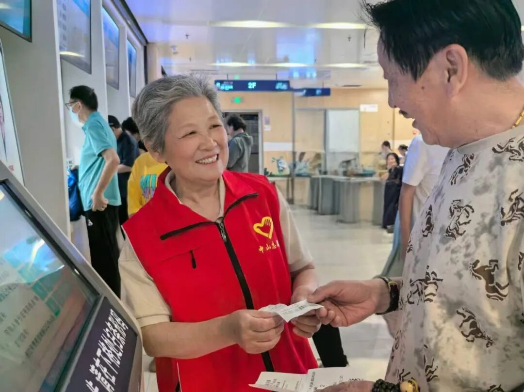 寻找身边的那束光 | 省三医“最美温暖瞬间” 摄影作品征集活动获奖作品展播(一)
