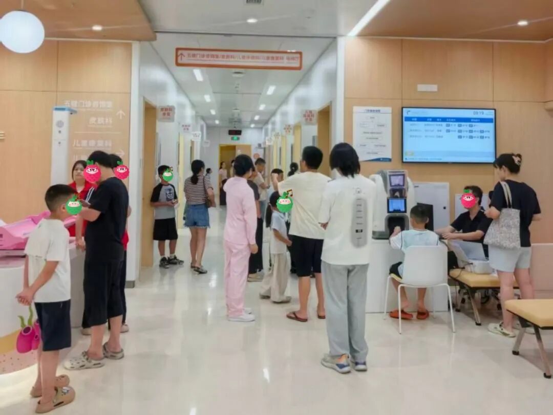 暖心义诊童趣满满！深圳市第三儿童医院公益服务守护儿童健康成长