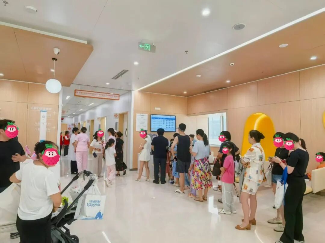 暖心义诊童趣满满！深圳市第三儿童医院公益服务守护儿童健康成长