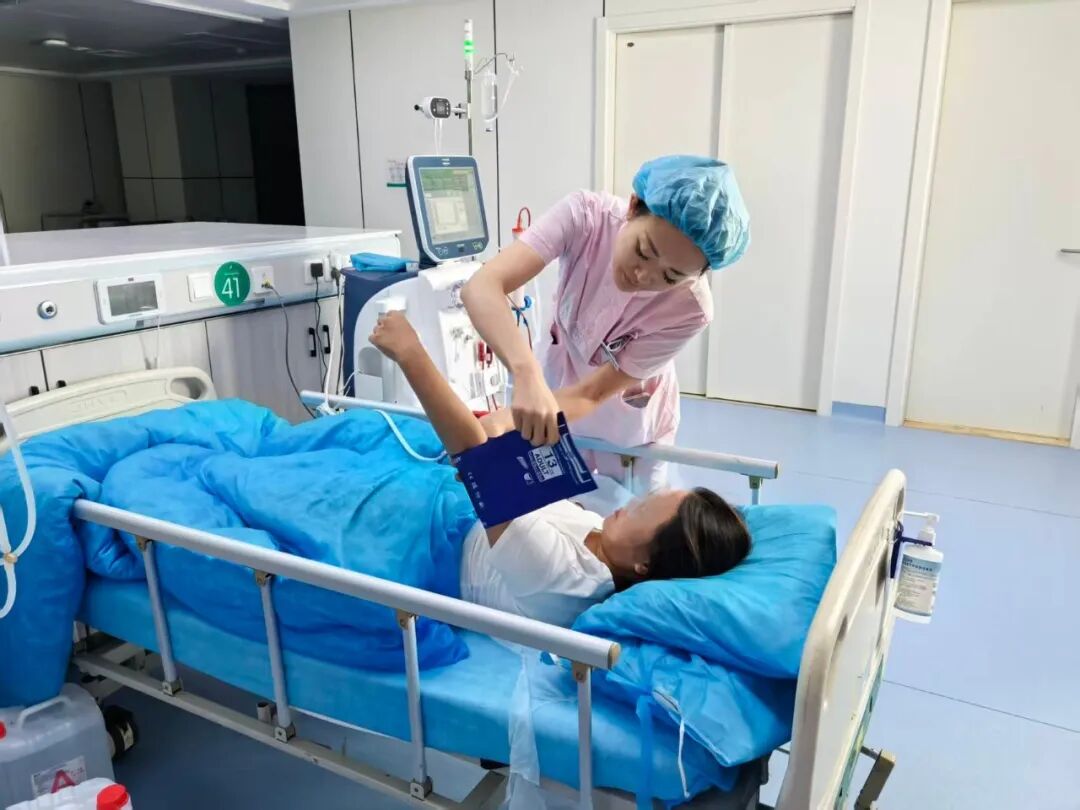 师市血液净化中心为异地陪读家长开通「生命绿色通道」