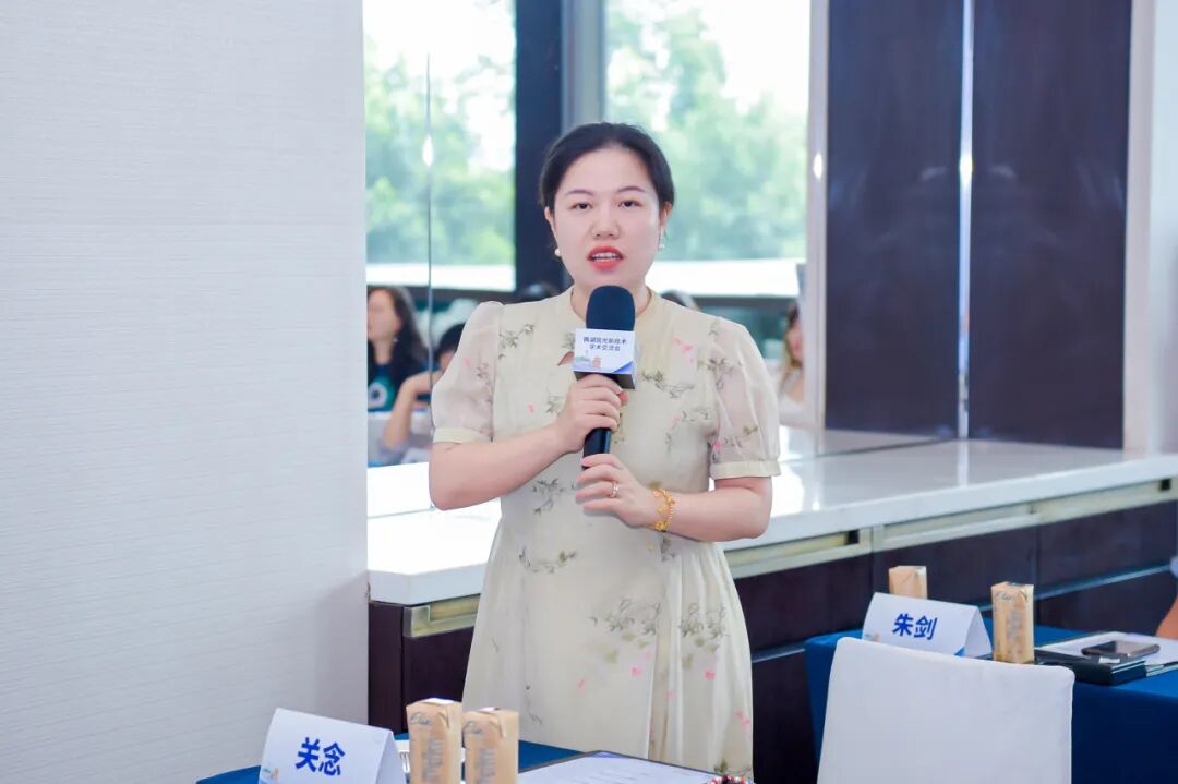 武汉普瑞眼科医院沈政伟教授、关念副院长出席两湖屈光新技术学术交流会，共话屈光发展新篇章