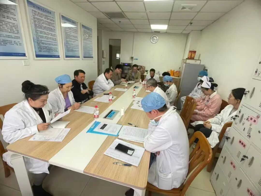 undefined 危重症孕产妇救治中心:生死时速铸坚盾,多学科协作护新生