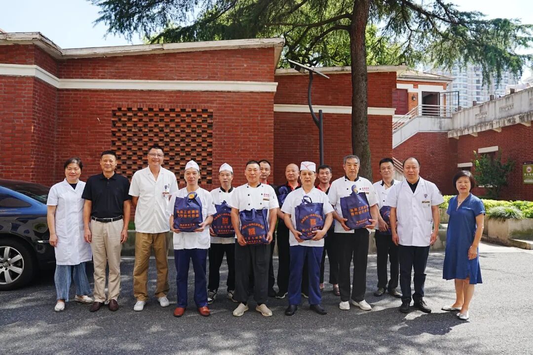 炎夏有尽,热情常在——来自院工会的满心关怀