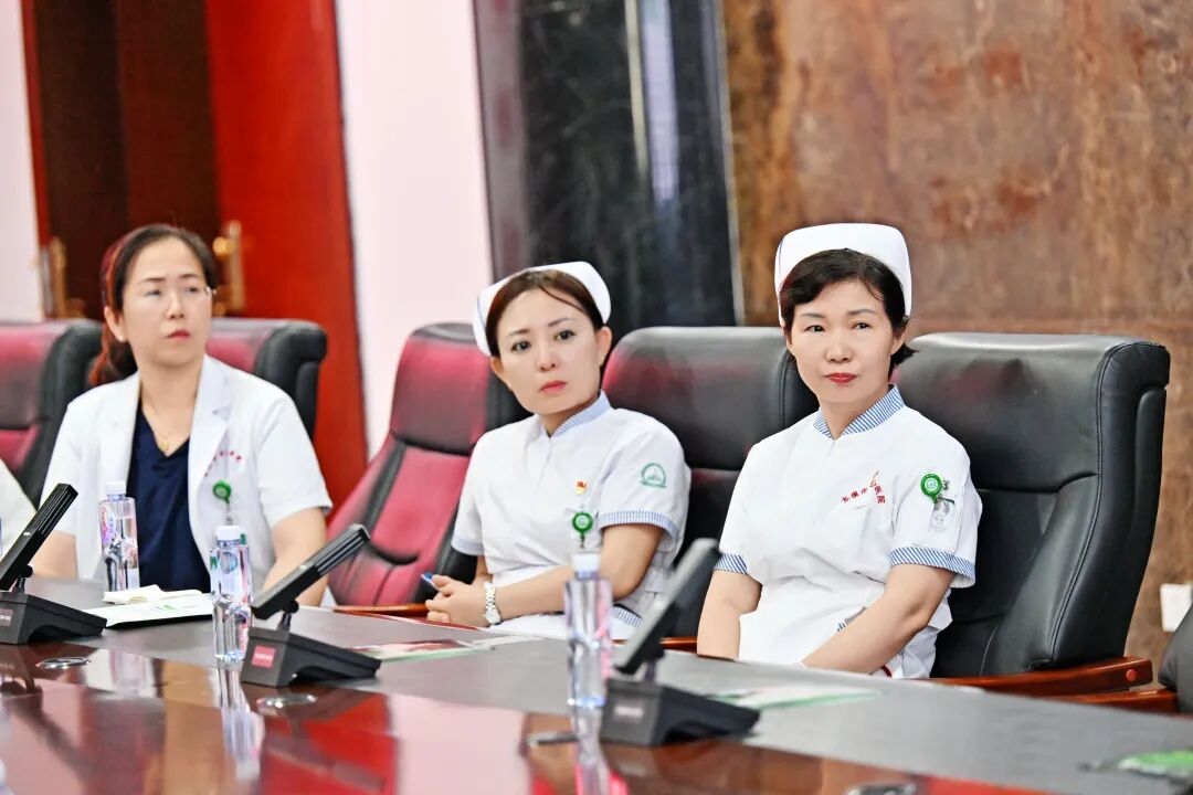 综合新闻丨聚力规范骨松诊疗 提升临床救治能力——本溪市中心医院骨科第一病区开展骨质疏松规范诊疗专题培训
