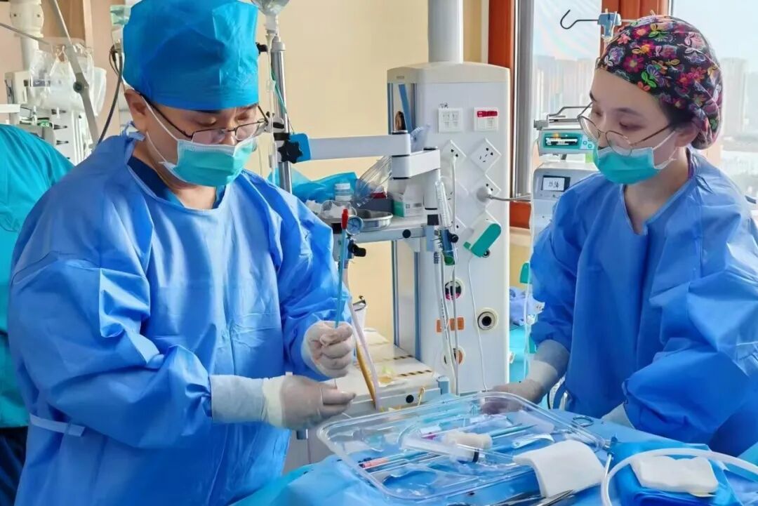 生死竞速！ECMO 硬核护航 我院成功抢救重度沼气中毒患者