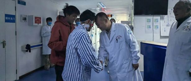 交大一附院援藏专家成功实施阿里地区人民医院首例胰十二指肠切除术