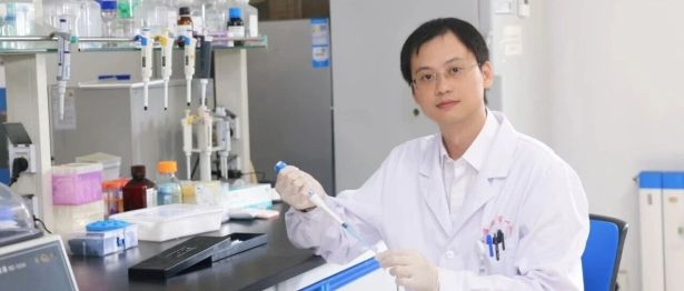 科研攻坚绽芳华｜专访淮安市一院国自然面上项目负责人许芳溢副研究员：以天然纳米载体，打通脑部疾病治疗 “生命通道”