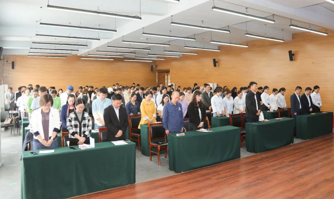 心系吉隆·情暖灾区——西藏阜康医疗支援吉隆口岸泥石流灾区爱心捐款仪式