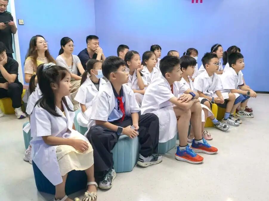 开学谨防变 “小眼镜”！这场暑期研学收好全套护眼秘籍