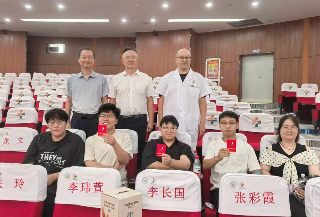 【医院动态】第八师石河子市总医院开展“医腔热血”无偿献血活动