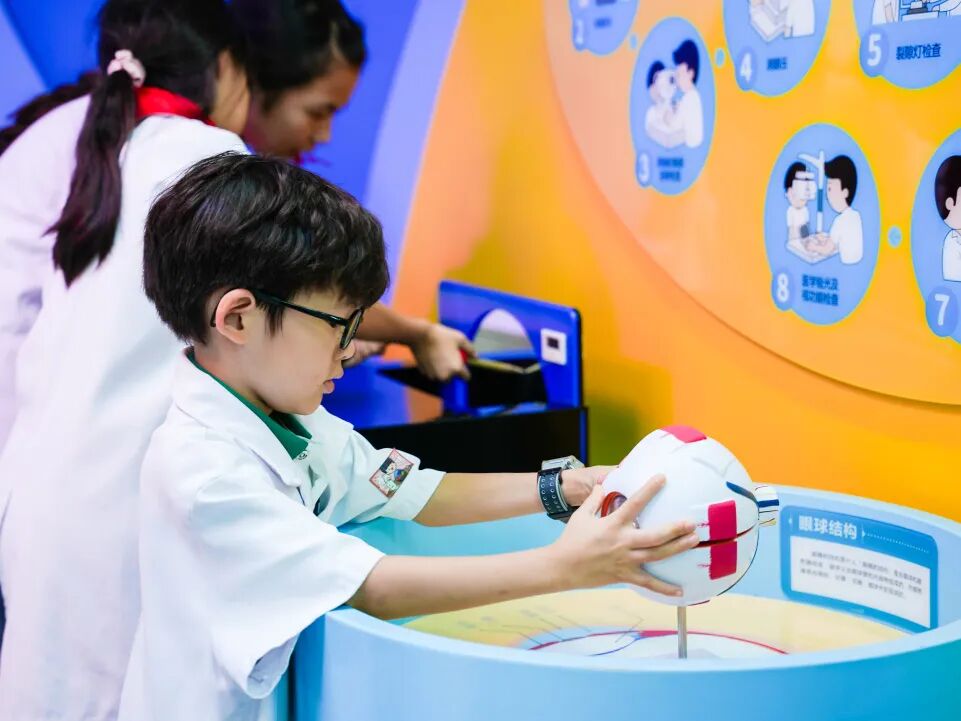 开学谨防变 “小眼镜”！这场暑期研学收好全套护眼秘籍
