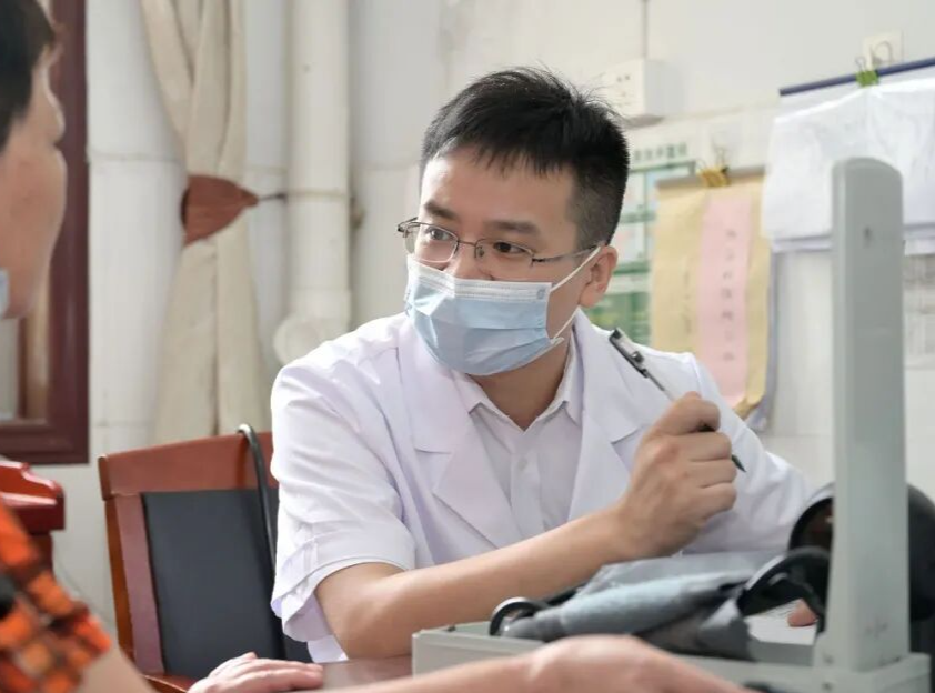 【医路•星光】张旭：在急诊最前线，做生命的“硬核守门人”