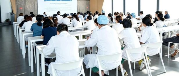 2026年三河市临床用血医疗质量管理及输血技术培训会在燕达陆道培医院举行