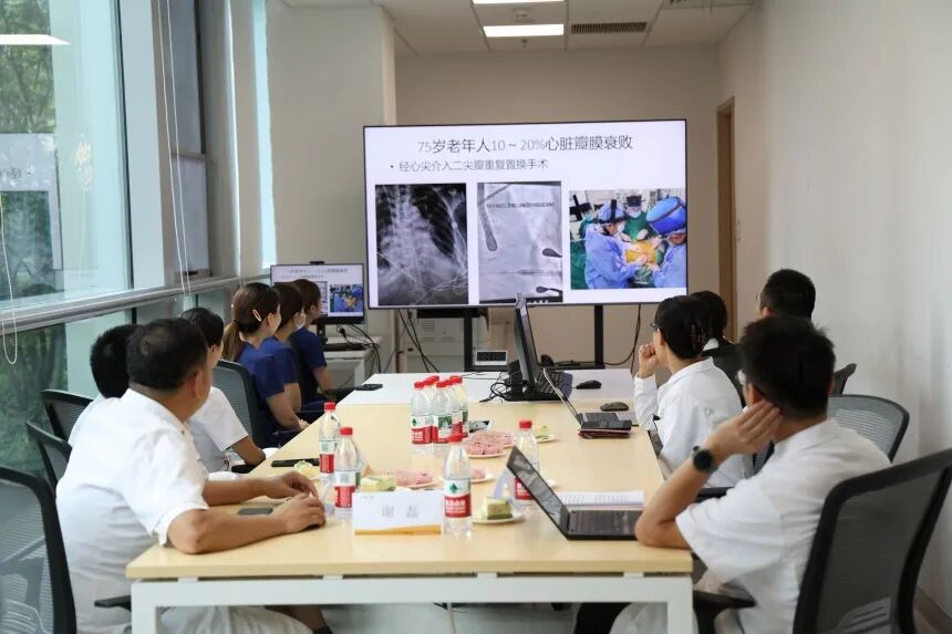 四川泰康医院高压氧开业暨国家标准化心脏中心建设单位(CDQI)揭牌仪式