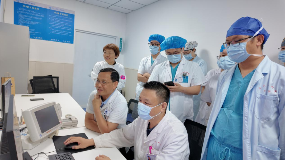 首例 LITT 背后:「微创革命」与学科跃迁之路