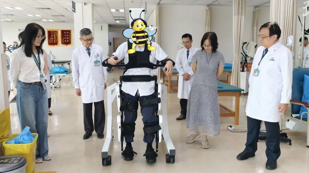 东莞台心医院谢瀛华执行院长联合人民医院袁耀钦院长共同深化脑机接口布局与双向转诊机制