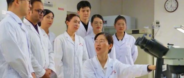 八桂好老师 | 曹存巍：扎根南疆，真菌病防治高地的“守门人”与“播种者”