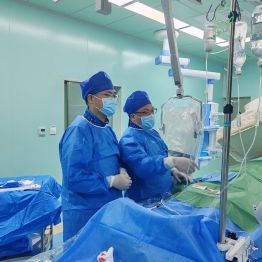 攻坚克难，「磨」砺前行 | 河科大二附院IVUS+旋磨术精准击碎前降支“钙化堡垒”